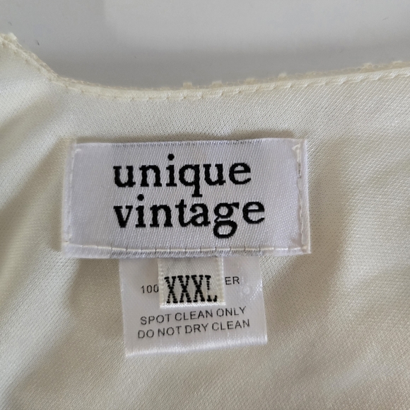 Woman's 1920's Gatsby Cocktail Sequin Dress - Picture 6 of 6